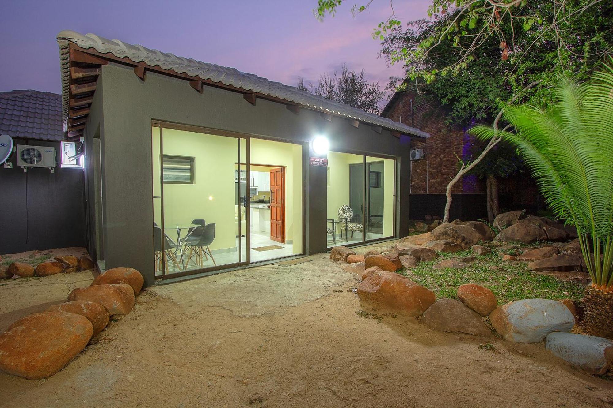 Royal Marlothi Kruger Safari Lodge And Spa Marloth Park Εξωτερικό φωτογραφία